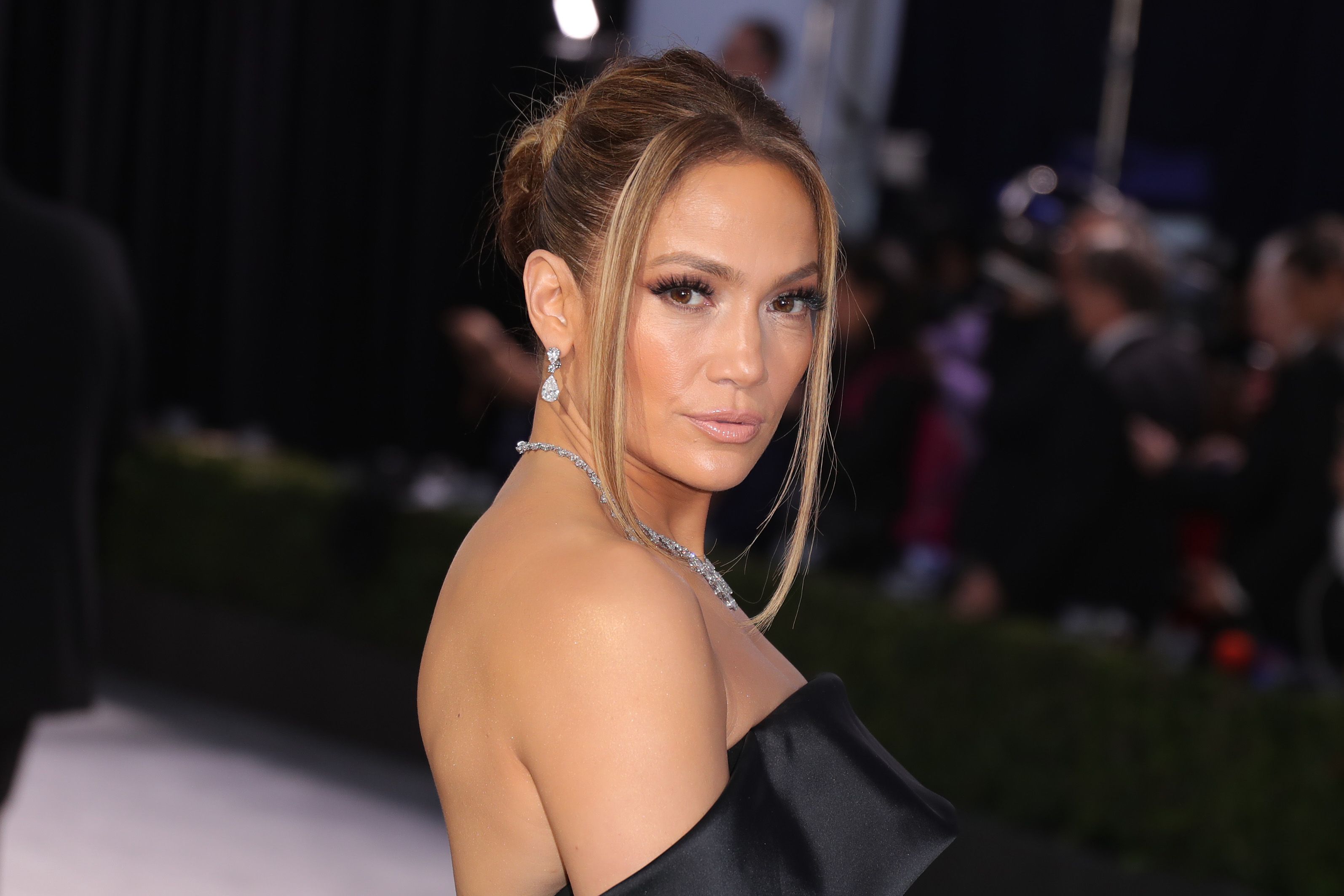 Jennifer Lopez Confesses How 2020 taught her what ‘matters most’  The People's Choice Awards kicked off Sunday with Jennifer Lopez taking home the high honor of the night -- The People's Icon of 2020.The "On The Floor" singer emotionally accepted the award, but not before receiving two special shout outs from Renee Zellweger and Nicole Kidman -- who expressed they could think of no one more deserving of the award than Lopez.As for Lopez, she hopes her win Sunday night is a sign things are changing for the better."Man, 2020 was no joke right?," the tearful "Hustlers" star joked, noting how people's priorities drastically shifted due to this year being "the great leveler." "It showed us what mattered and what didn't. And, for me, reinforced what mattered most -- people, all of us, together helping each other, loving each other and being kind to each other. And the importance of that connection, that human touch," noted Lopez, who says she hopes her career embodies those same values."From being a little girl in the Bronx, New York, and having the privilege of performing on some of the biggest stages in the world ... and even at the Super Bowl earlier this year (that was a biggie), I have seen and learned a lot and I am still learning," she continued, noting her background as a Latina made her "work twice as hard to get [those] opportunitie Lopez says winning the People's Icon of 2020 marks "the true measure of my success.""The true measure is inspiring girls in all ages and all colors, from all over the world, to know you can do whatever want, as many things as you want and to be proud of who you are no matter where you come from," she furthered, saying dreams should never be limited to one's imagination.