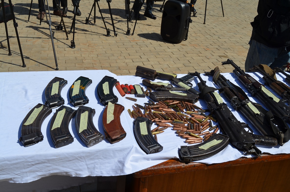 POLICE PARADE 35 SUSPECTS INCLUDING ONE FEMALE FOR ARMED ROBBERY, KIDNAPPING, OTHERS