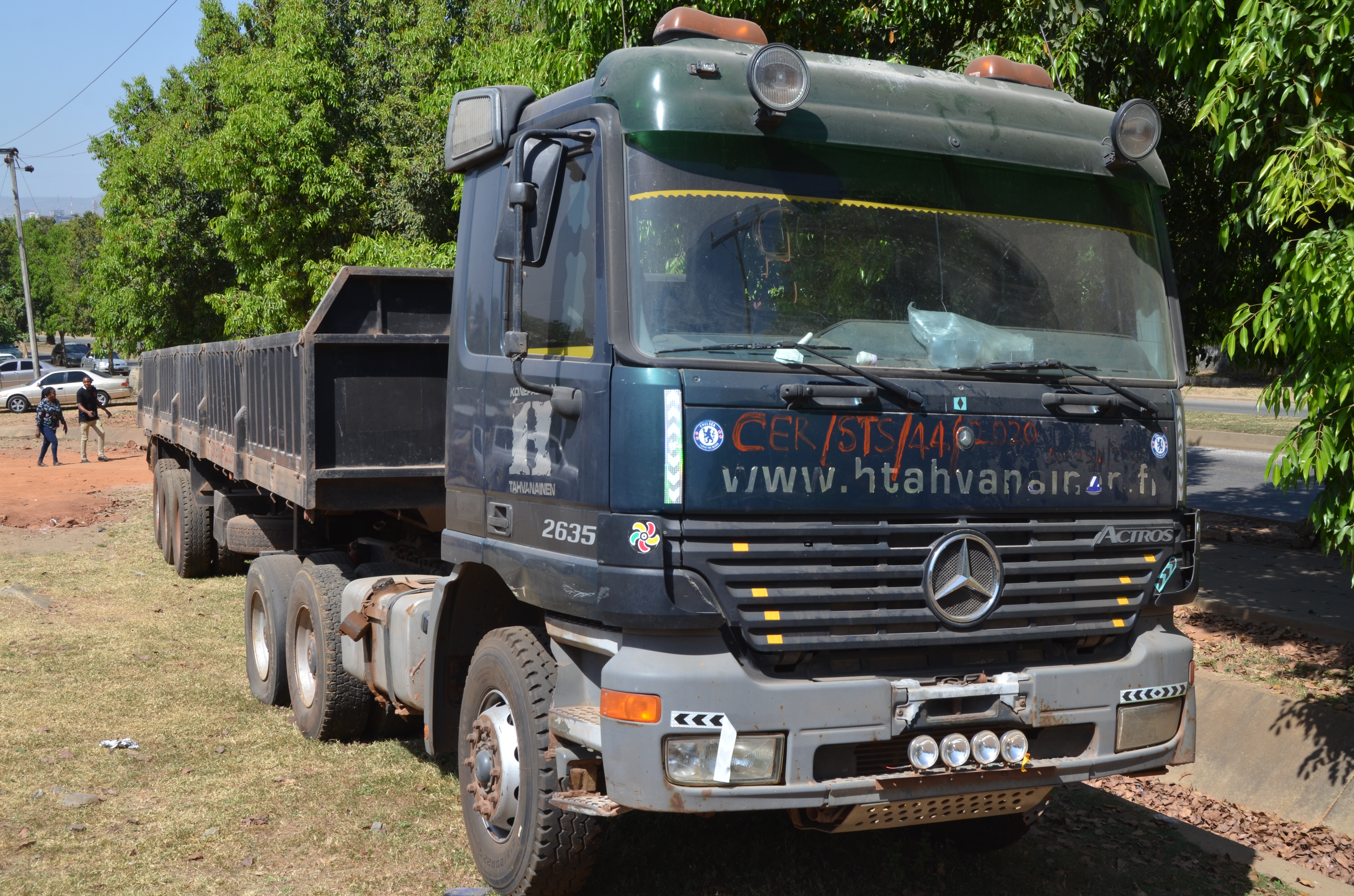 POLICE PARADE 35 SUSPECTS INCLUDING ONE FEMALE FOR ARMED ROBBERY, KIDNAPPING, OTHERS