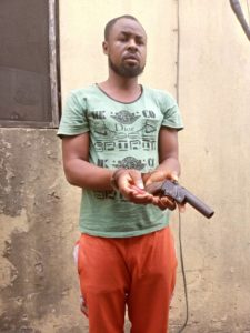 LAGOS POLICE ARREST  SUSPECTED TRAFFIC ROBBERY KINGPINS, RECOVER ARMS