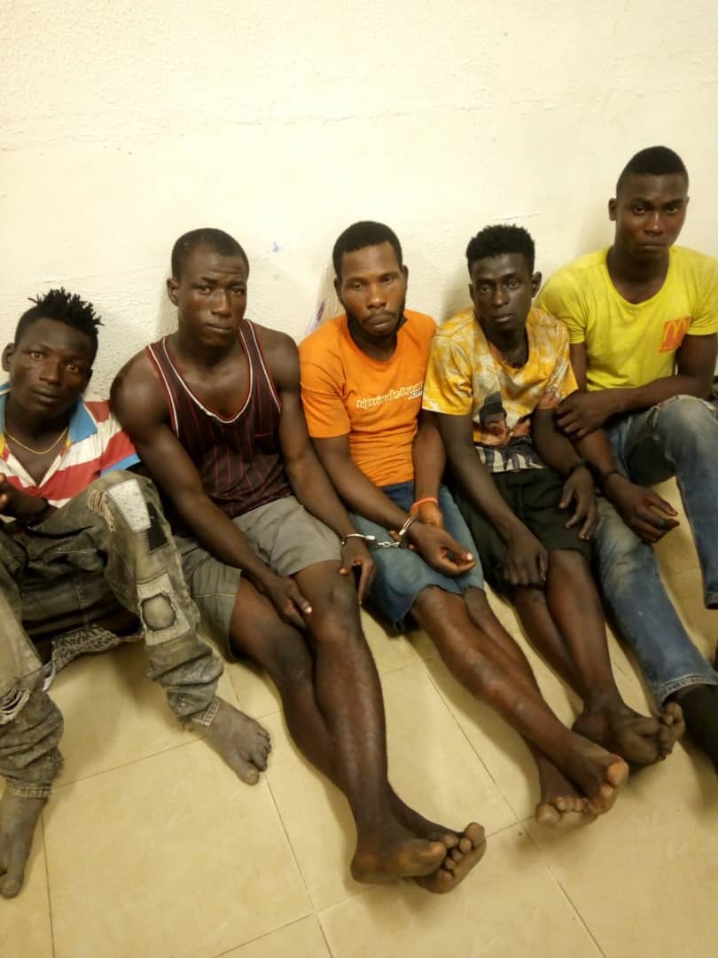 LAGOS POLICE ARREST  SUSPECTED TRAFFIC ROBBERY KINGPINS, RECOVER ARMS