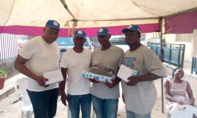 Oshola likeminds President Tunde oyelola commends Sanwo-Olu on various projects commissioned - Senator Adeola Yayi remains a Grassroots Democrats-President likeminds A winners has emerged after a 3 days Ludo competition organized by Oshola likeminds Club as part of event line up to mark Easter celebration in oshola street phase 3, in ifako ijaiye, Lagos Nigeria, the maiden edition winner is Mr Isaac Ameenu, while Sunday Adeyemi is the first runner up and Mr Folaran the second runner up, they all went home with various prices About 18 participants took part in the competition, Earlier in his welcome address, the President of Oshola Like-minds Club, Mr Tunde Oyelola welcome all to the maiden edition of the Easter Ludo competition for members of the club, the president charged all participants to be there Brother’s keeper as the competition is just one of the ways to say there is unity in oshola likeminds, he also emphasized that all work without play make jack a dull boy remarked that the aims of the competition is to bring more light into the club that will foster unity among members, he said such competition will continue in the nearest future. Mr Oyelola said the next event will be bigger than this because non-members will be allow to take part in the subsequent competition Meanwhile the President of the club, Mr Tunde oyelola also used the occasion to commend the Lagos state Governor Babajide Sanwo Olu for his tireless effort in bringing dividend of democracy to the door step of Lagosian, he said the recent commissioning of the Agege overhead bridge and so many loudable infrastructural project attest to the fact that, lagosians will benefits more from Gov. Sanwo-olu government, confirming more good projects still coming Mr President also commends on Senator Solomon Olamilekan Yayi for all his loudable work and project across his constituency, he said Yayi has created a niche for himself and wherever he decides come 2023, he will surely get full supports from him and his members Oshola likeminds club is a nongovernmental organization with people of likes mind in Oshola street, ifako ijaiye as members and the sole aim of the club is to continually contribute positively to the survival of the community and also contribution towards the survival of the nascent democracy in lagos and Nigeria at Large