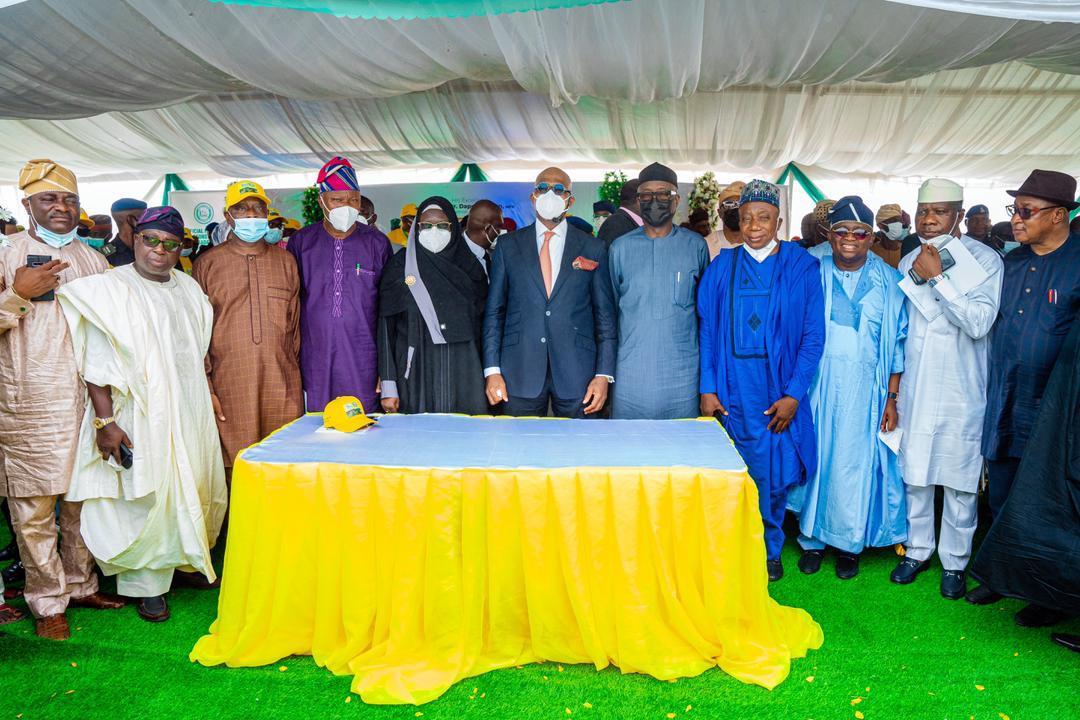 Abiodun turns sod, commissions roads to Nigeria's largest industrial estate