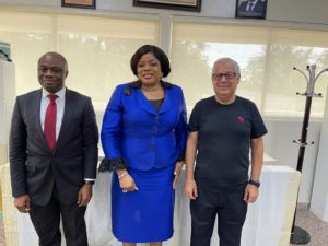  Fidelity Bank Receives Allied Food & Confectionery Services EXCO Members Fidelity Bank, as a purpose-driven financial institution, makes concerted efforts to forge alliances with forward-thinking companies, working together to grow the Nigerian economy. Just recently, EXCO members of the Bank led by Managing Director/CEO, Mrs. Nneka Onyeali-Ikpe received Mr. Antoine Zammarieh, Managing Director, Allied Food & Confectionery Services Limited (Franchisee of Burger King in Nigeria), who paid a courtesy visit to the bank. The purpose of Allied Food & Confectionery Services visit was to strengthen client relationship management with a view to creating long-term value. Allied Food and Confectionary Services had recently announced plans to launch and grow the Burger King brand in Nigeria, the largest country in Africa. Burger King, an American multinational hamburger fast food chain, is expected to start its operations in Nigeria by the fourth quarter (Q4) of 2021. The company is also expected to employ about 6,000 people (direct and indirect) in the country between 2021 and 2026. 