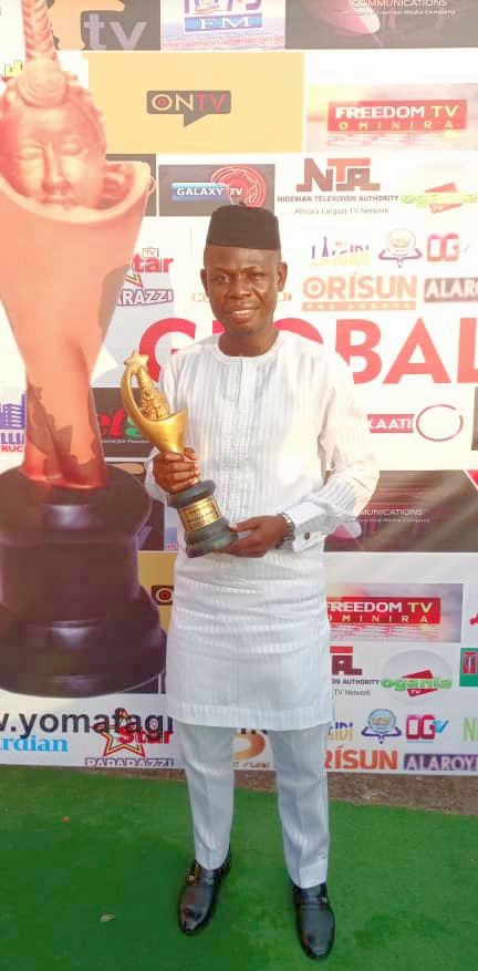 Omonaijablog Publisher Gbenga Shaba, Wins 2020/2021 YOMAFA GLOBAL Awards