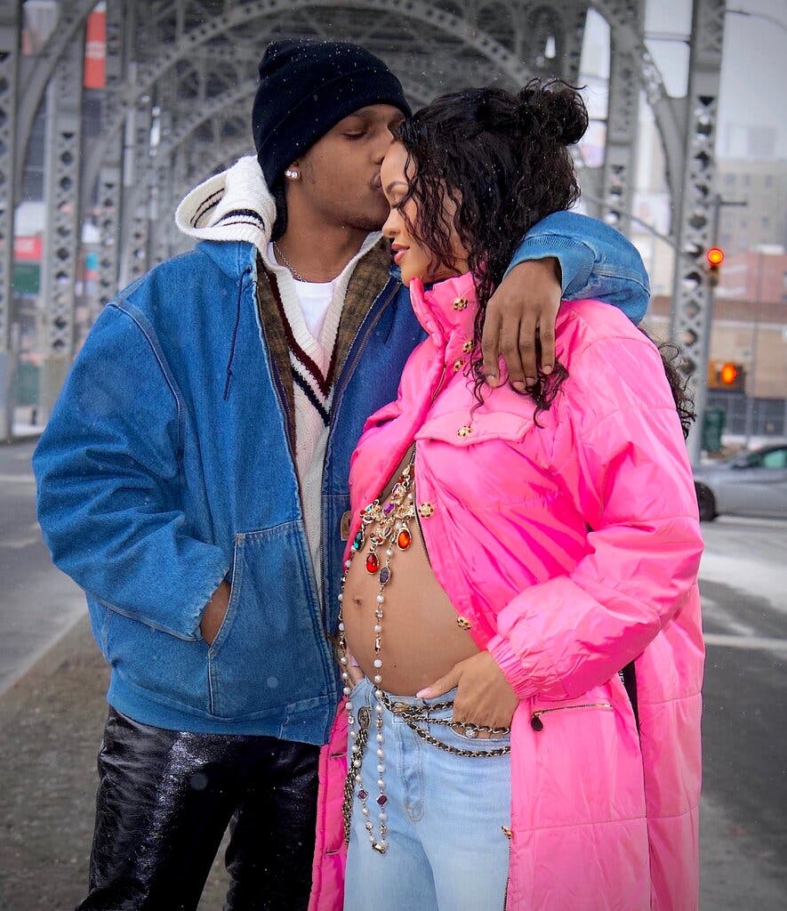 Queen Rihanna and the Art of the Pregnancy Portrait Shoot