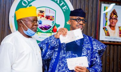 2023: Ogun West leaders present N50m cheque to Abiodun
