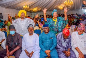 2023: Senator Mustapha, others dump Amosun, join Abiodun