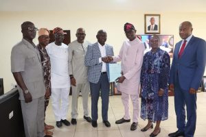 Ogun, Lagos Sign MoU On 31Km Redline Rail Project, As Operation Begins 2023