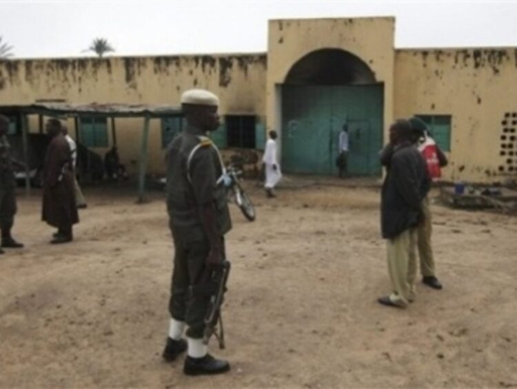 Terrorists bomb Kuje prison hours after attack on Buhari’s advance team
