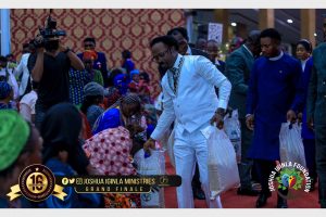 Joshua Iginla Doles Out 25,000 Bags of Rice To Less Privileged As Champions CVelebrate 16th Anniversary ( Photos