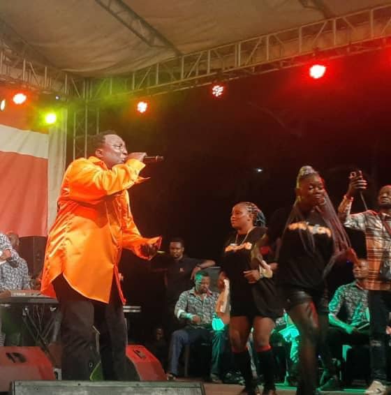 VIDEO : HOW OSUPA SCHOOLED OTHER FUJI ACTS AT FUJI VIBRATIONS - AREMS