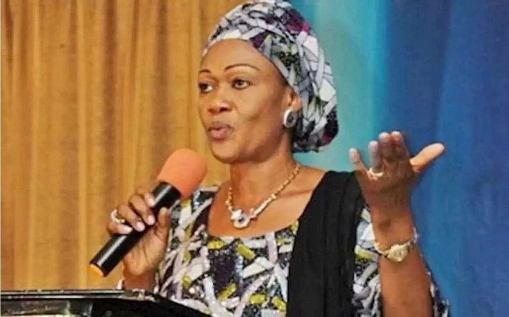First Lady Remi Tinubu Doles Out About N15m To Trademore Flood Victims