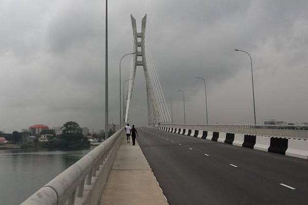 Man Jumps Into Lekki-ikoyi Link Bridge Water