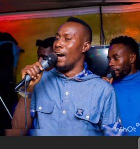 Juju Highlife Maestro, K-Melody Releases New Video To Celebrate Davido On His Birthday (Video)
By Metropolix ~ November 21, 2023 -- 0 Comment 

– K-Melody

By Adeola Idris

Every November 21st is a special day in the life of David Adeleke aka Davido. And reigning Juju/highlife music singer, K-Melody has taken it upon himself to appreciate one of the biggest hip-hop artistes in Nigeria.

In a 4mins 8seconds video, K-Melody eulogized Davido and showered encomiums on him as God’s sent to the music industry.
“When one is good, we need to appreciate him or her. Davido has proved to be one and his philanthropic gestures need to be appreciated.”

However, the single track to celebrate Davido’s birthday will be included in K-Melody’s forthcoming album.

Watch the video: