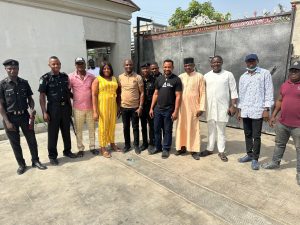 Jesam Micheal the philanthropist, Clears the Hospital Bills of UGEP Patients, Put Smiles On Faces Of Orphanages, Police (video)