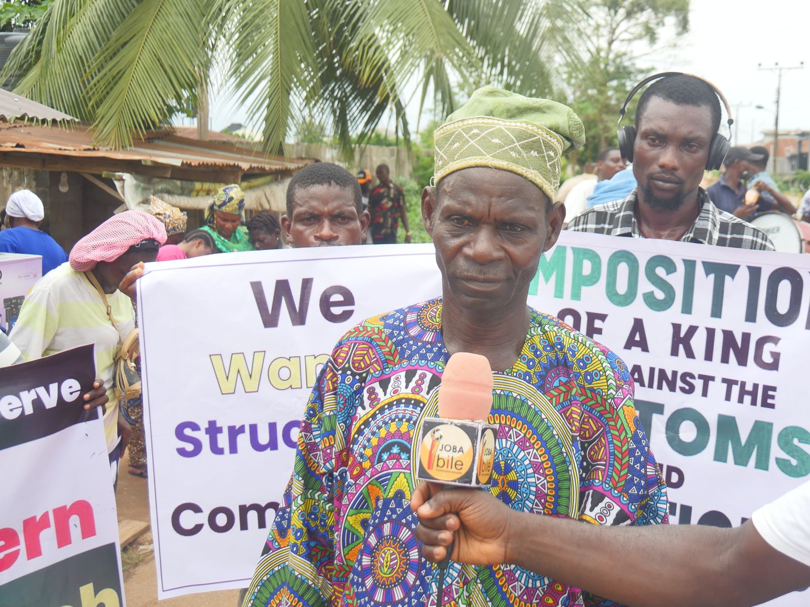 Residents of Odo Iragbushi protest the 10 years delay in appointing a new traditional ruler