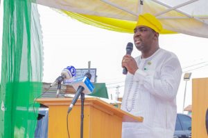 ....Unveil Dapo Abiodun Viewing Center, Energize, Install Ogunmakin Village Transformer 

— Solanke Ayomideji Taiwo 
