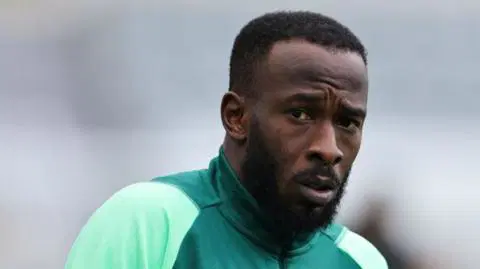 Saudi striker al-Muwallad in intensive care after falling off balcony