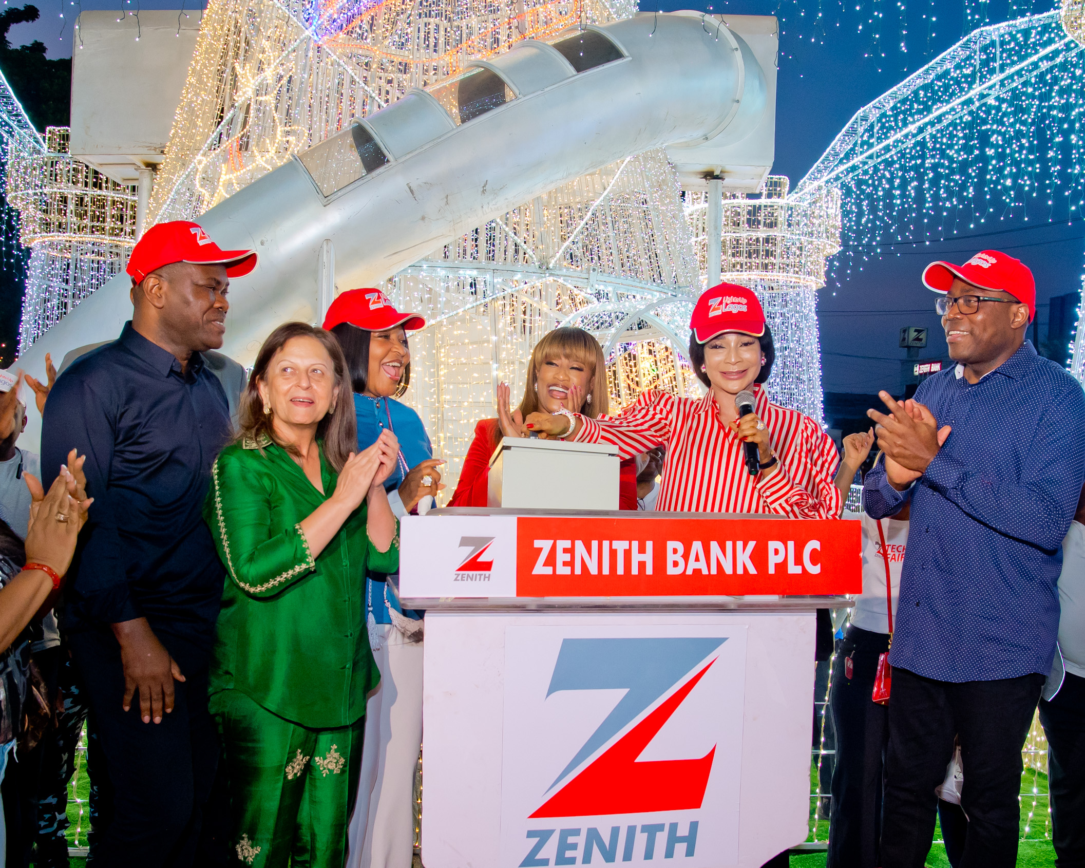 ZENITH BANK LIGHTS UP AJOSE ADEOGUN STREET, USHERING IN THE YULETIDE SEASON