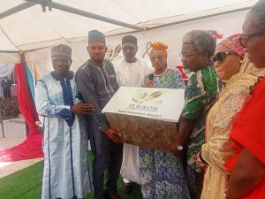 TY Buratai literary Initiative distributes books to school in Kaduna
From Noah Ebije, Kaduna